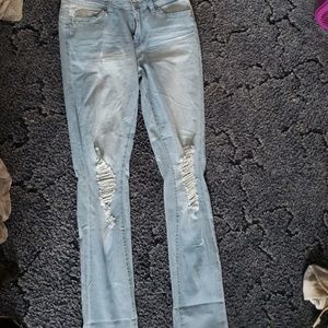 Mid-rise betta butt Jean's